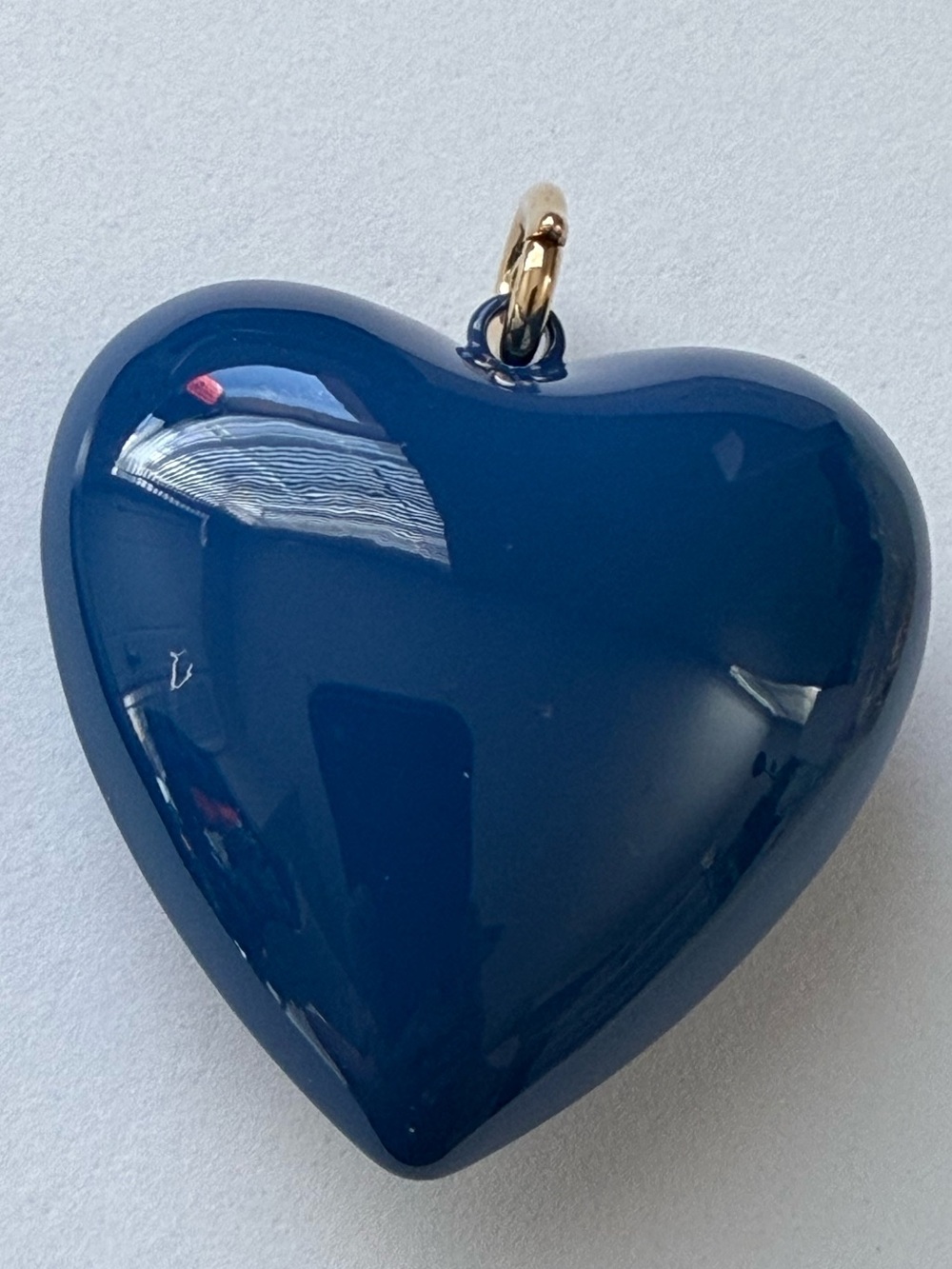 NWOT Roxanne Assoulin big puffy Navy Heart Pendant with Gold Loop